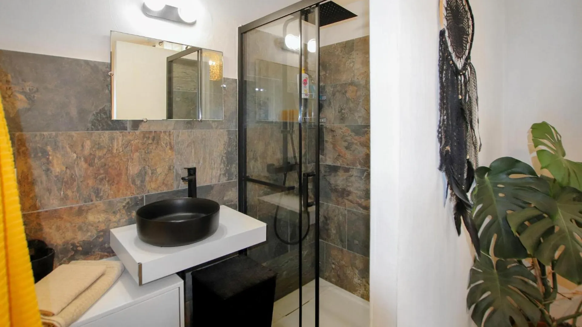 Pet Friendly Home In Cleon D Andran With Wi-Fi 0*, Cleon-d'Andran