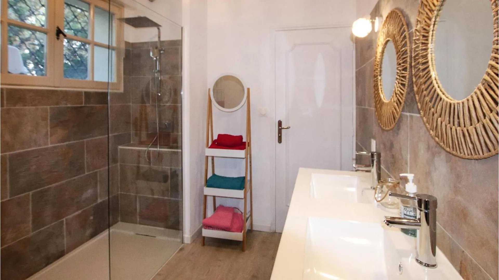 Pet Friendly Home In Cleon D Andran With Wi-Fi France