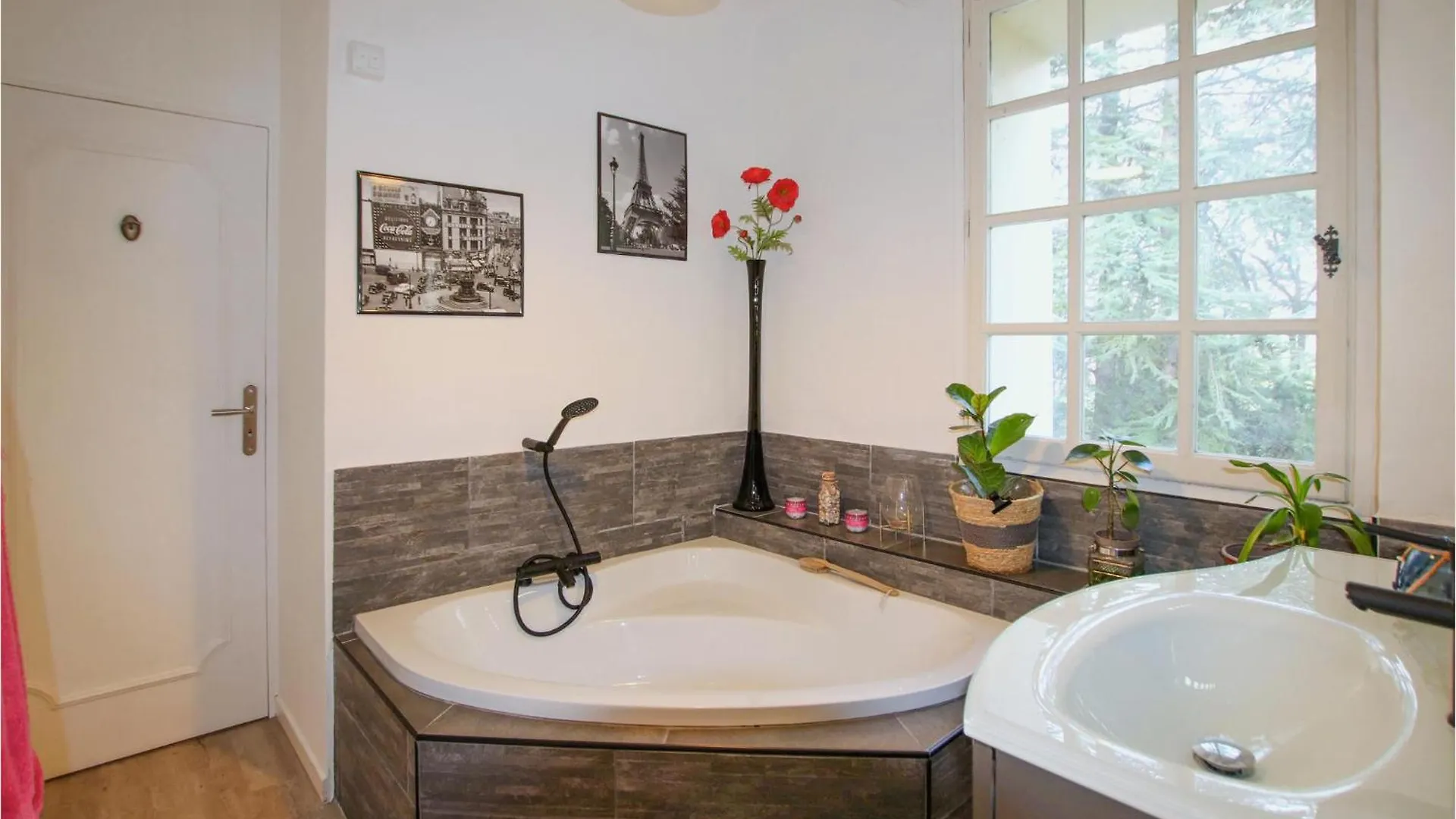 Holiday home Pet Friendly Home In Cleon D Andran With Wi-Fi